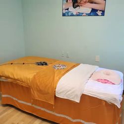 Sakura foot reflexology