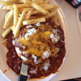 Apple Peddler Restaurant - Chili burger - American Near Me - Sutherlin, Oregon