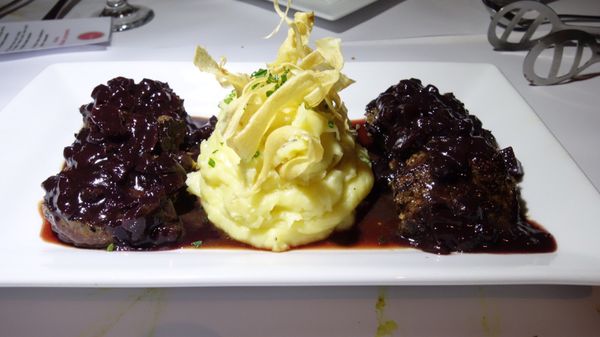 Rubyos Restaurant & Cocktail Bar by null