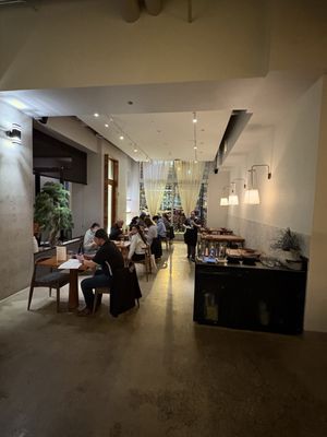MIKAMI IZAKAYA & RAMEN by null