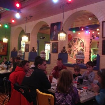 Chuy's - Atmosphere - Tex-Mex Near Me - Franklin, Tennessee Chuy's - Atmosphere - Tex-Mex Near Me - Franklin, Tennessee
