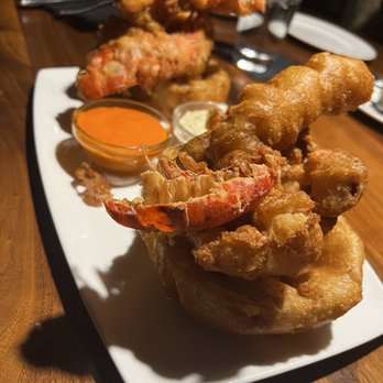 Del Frisco's Double Eagle Steakhouse - Lobster - Steakhouses Near Me - Dallas, Texas Del Frisco's Double Eagle Steakhouse - Lobster - Steakhouses Near Me - Dallas, Texas