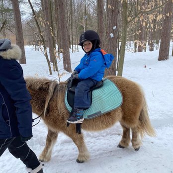 Celestine Stables - Rides on Charlie! - Horseback Riding Near Me - Vaudreuil-Dorion, Quebec