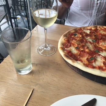 Gusto Bar & Restaurant - Italian Near Me - Cheadle, XGM