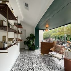 Glo Bar Sugaring & Skincare