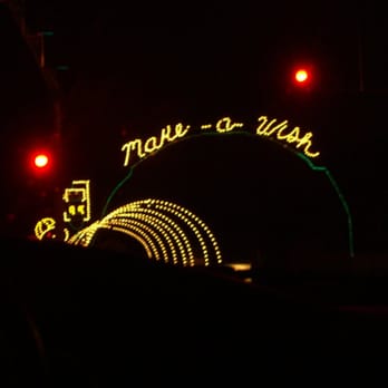 Jolly Holiday Lights - Holiday Decorations Near Me - Altoona, Iowa