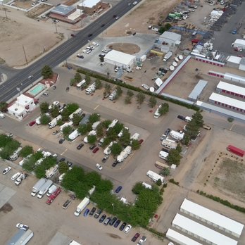 Zuni Village RV Park - Overhead view showing the front part of the park. - Campgrounds Near Me - Kingman, Arizona Zuni Village RV Park - Overhead view showing the front part of the park. - Campgrounds Near Me - Kingman, Arizona