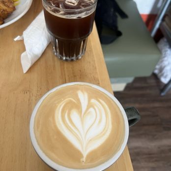 Cracked & Battered - Potrero Hill - Sakura Blossom Latte - Breakfast & Brunch Near Me - San Francisco, California