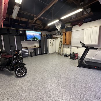 Sea West Custom Coatings - Makes the space look so much cleaner and spacious. - Flooring Near Me - Norco, California Sea West Custom Coatings - Makes the space look so much cleaner and spacious. - Flooring Near Me - Norco, California