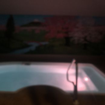 Belamere Suites - Indoor pool - Hotels Near Me - Perrysburg, Ohio Belamere Suites - Indoor pool - Hotels Near Me - Perrysburg, Ohio