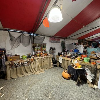 Queens Pumpkin Patch - Halloween goodies for purchase - Pumpkin Patches Near Me - Saratoga, California