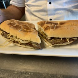 Airport Cafe & Liquors - Steak Sandwich