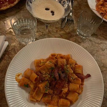 Cafe Fiorello - P Rigatoni Alla Vodka - Italian Near Me - New York, New York Cafe Fiorello - P Rigatoni Alla Vodka - Italian Near Me - New York, New York