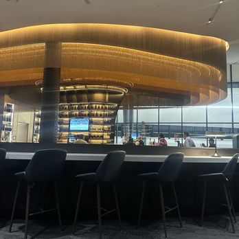Delta Sky Club - Airport Lounges Near Me - Boston, Massachusetts
