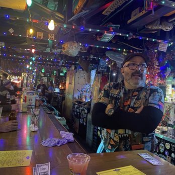 St Paul Fish Company - KP and the bar - Seafood Near Me - Milwaukee, Wisconsin