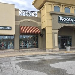 Roots - Windsor Crossing