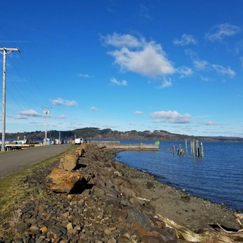 Nelson Crab - view at front of building - Seafood Markets Near Me - Tokeland, Washington Nelson Crab - view at front of building - Seafood Markets Near Me - Tokeland, Washington