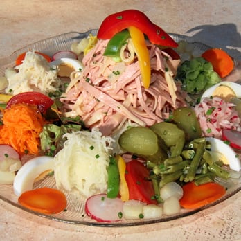 Restaurant Hebelhof - Elsässer Wurstsalat - Beer Garden Near Me - Weil am Rhein, BW Restaurant Hebelhof - Elsässer Wurstsalat - Beer Garden Near Me - Weil am Rhein, BW