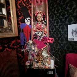 Bloody Mary's Tours, Haunted Museum & Voodoo Shop