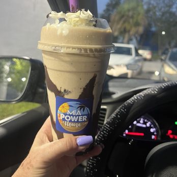 Body Concept by Julia - Protein post workout shake from Mia power house at the gym bar - Trainers Near Me - Miami, Florida