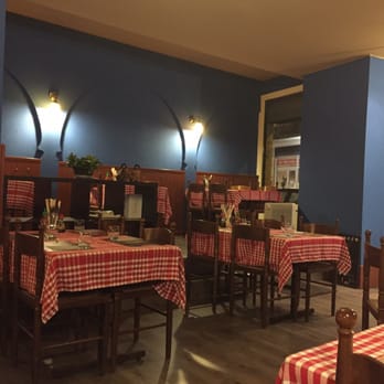 Momoda - L'intérieur du restaurant - Cafes Near Me - Bordeaux, 33 Momoda - L'intérieur du restaurant - Cafes Near Me - Bordeaux, 33