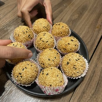 August 8 - Sesame Balls - Japanese Near Me - Toronto, Ontario