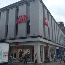 H&M - Recently redecorated exterior