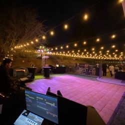 XAV Entertainment