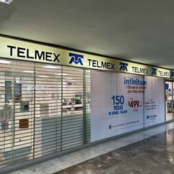 Telmex - Store front