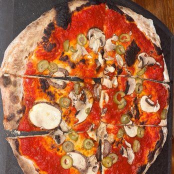 Crust & Crate - Pizza without cheese because there are no vegan alternative cheeses - Pizza Near Me - Kanata, Ontario