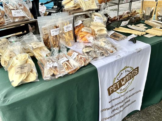 Hot Diggity Dogs & More by null