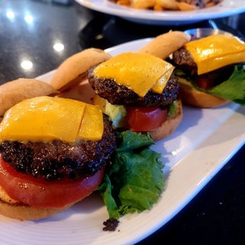 Flat Top Bar and Grill - Sliders - Pubs Near Me - Riverside, California