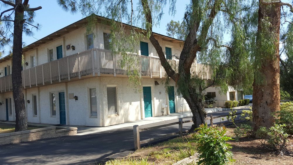 RUNDLETT & ASSOCIATES Updated October 2024 28 Reviews 12315 Oak