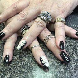 Lavish Salon