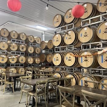 Fox Hollow Vineyards - Wine Tasting Room Near Me - Holmdel, New Jersey Fox Hollow Vineyards - Wine Tasting Room Near Me - Holmdel, New Jersey