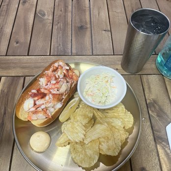 Royal Lobster - Medium size lobster roll - Seafood Near Me - Honolulu, Hawaii