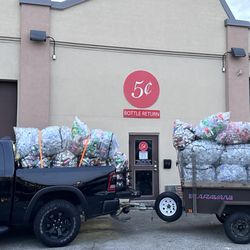 5 Cent Bottle Return - Another happy customer pulling up to redeem their bottles