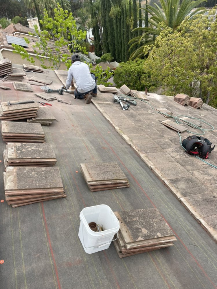 Slide of JR Custom Roofing