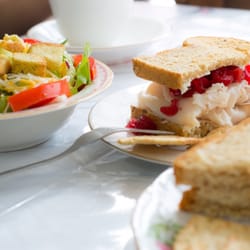 Communitea Cafe - The food is great,sandwich is perfect~i and my friends had a British black tea,its soooooo good,smell so good,but not strong teast~