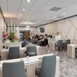 Queen Nail Spa