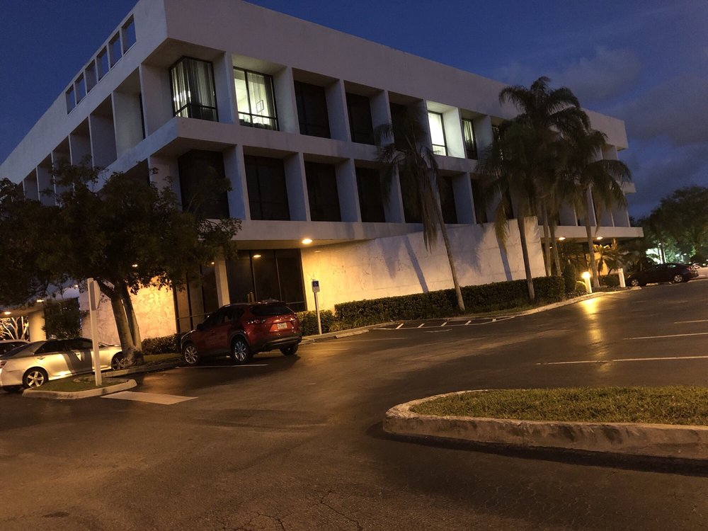 PEARSON VUE TESTING CENTER Updated October 2024 3475 Sheridan St