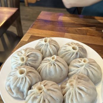 Om Wok - Himalayan/Nepalese Near Me - Jackson Heights, New York
