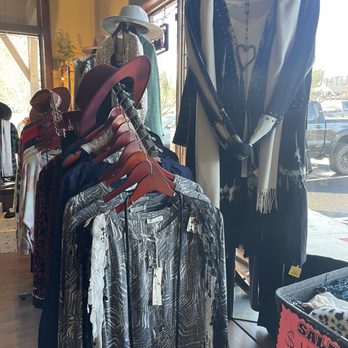 South Creek Clothing - Women's Clothing Near Me - Reno, Nevada South Creek Clothing - Women's Clothing Near Me - Reno, Nevada