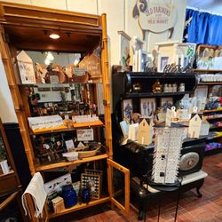 Dutch Pantry Family Restaurants - Gift Shop