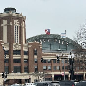 Navy Pier - Landmarks & Historical Buildings Near Me - Chicago, Illinois