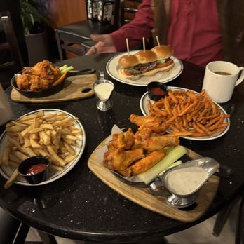 Daily Grill - Appetizers - American Near Me - Burbank, California