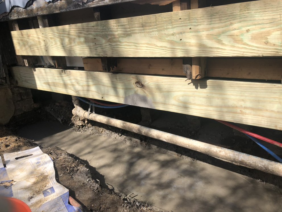 Slide of Parks's Plumbing Pros