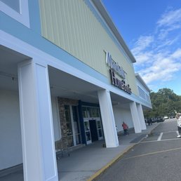Exterior photo of HomeGoods - Stony Brook, New York Exterior photo of HomeGoods - Stony Brook, New York