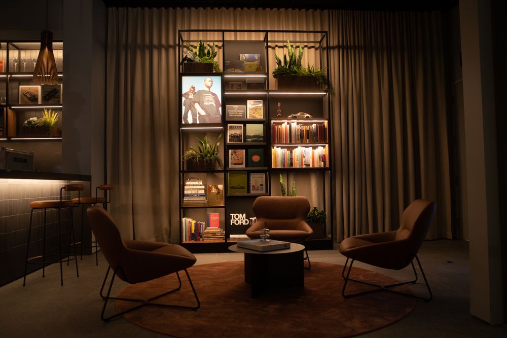 PORSCHE STUDIO Updated October 2024 112 Photos & 13 Reviews 1432