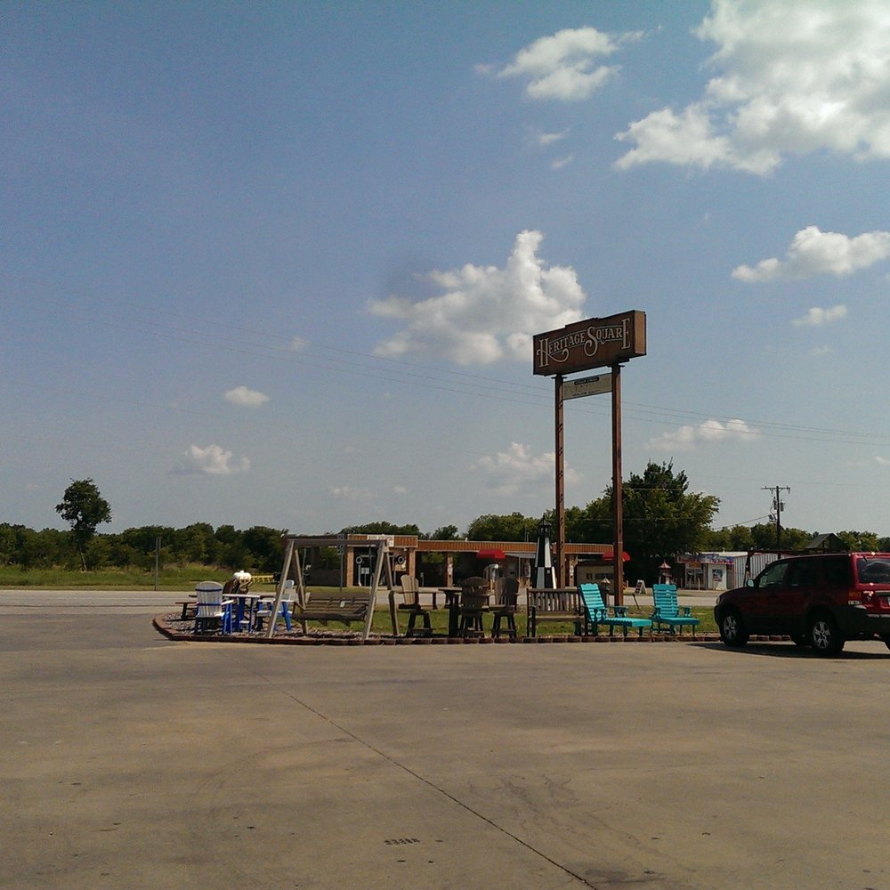 Heritage Market & Bakery - Wide open area in front - Delis Near Me - Kemp, Texas Heritage Market & Bakery - Wide open area in front - Delis Near Me - Kemp, Texas